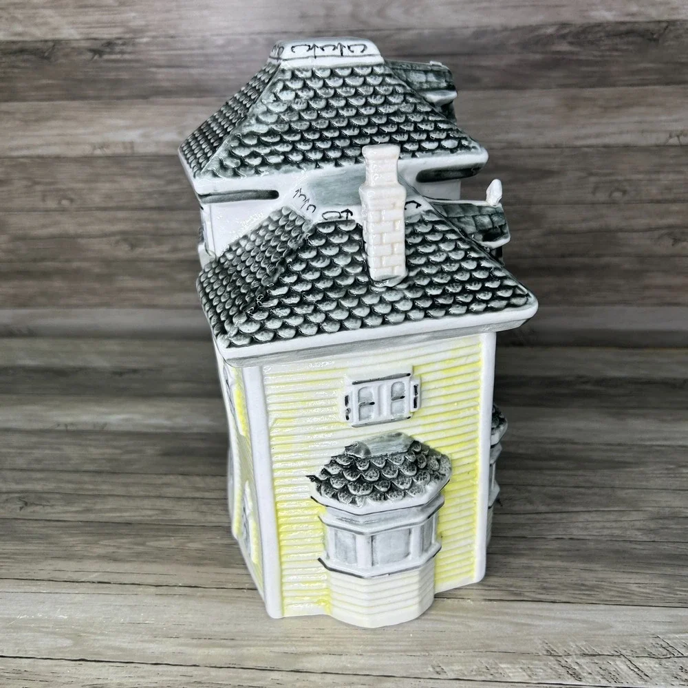 Vintage‎ Victorian House Cookie Jar Yellow Gray Roof Ceramic